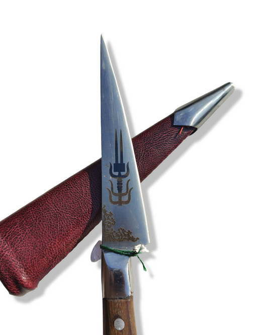 9 inches Straight wooden handle Khanjar